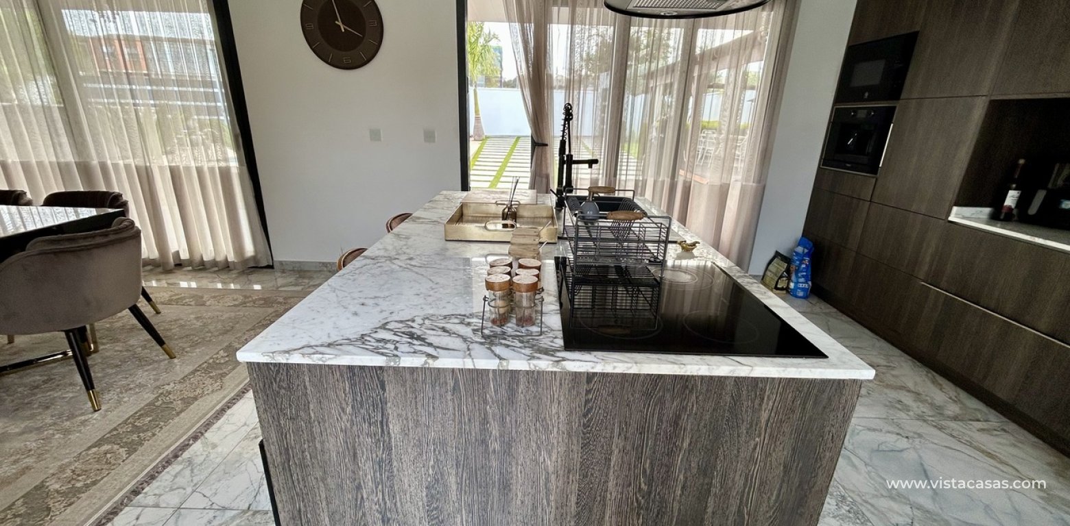 Sale - Villa - Los Balcones