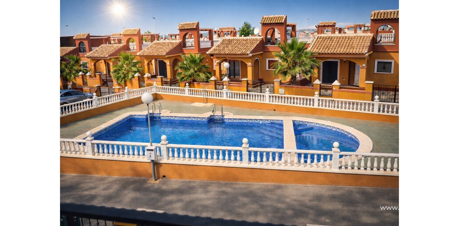 Vente - Maison Mitoyenne - Torrevieja