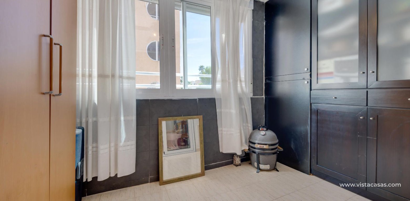 Resale - Apartment - Torrevieja - El Chaparral