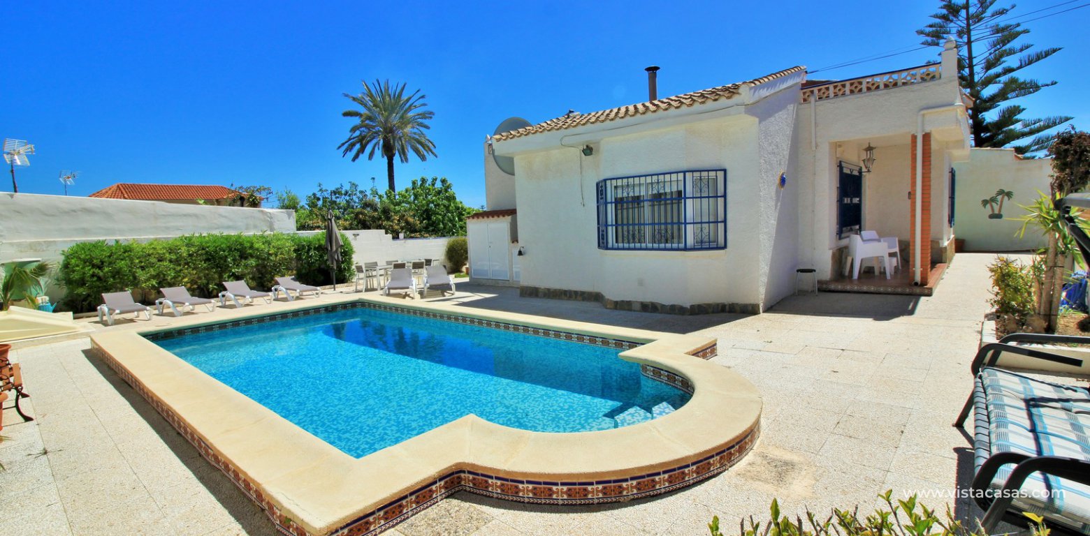 Detached villa for sale with private pool in Los Dolses