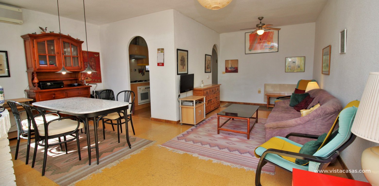 Bungalow for sale in Panorama Country Club Villamartin lounge