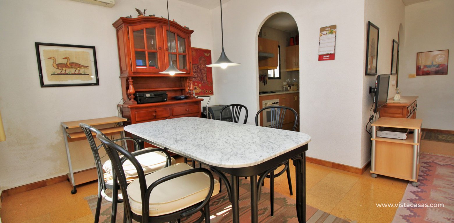 Bungalow for sale in Panorama Country Club Villamartin lounge diner