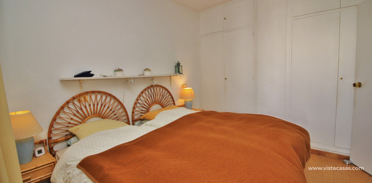 Bungalow for sale in Panorama Country Club Villamartin master bedroom fitted wardrobes