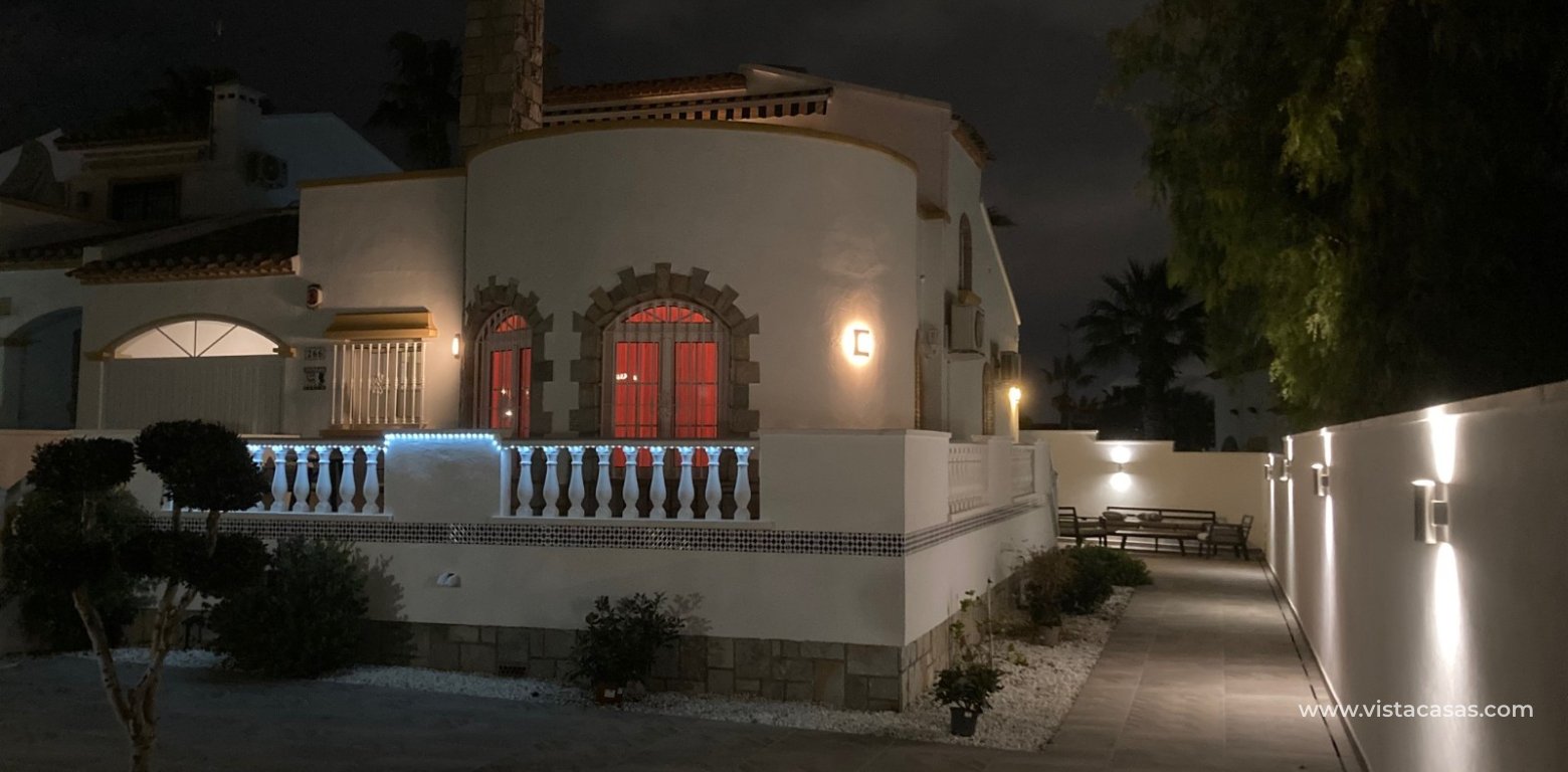 Resale - Villa - Villamartin - Los Dolses