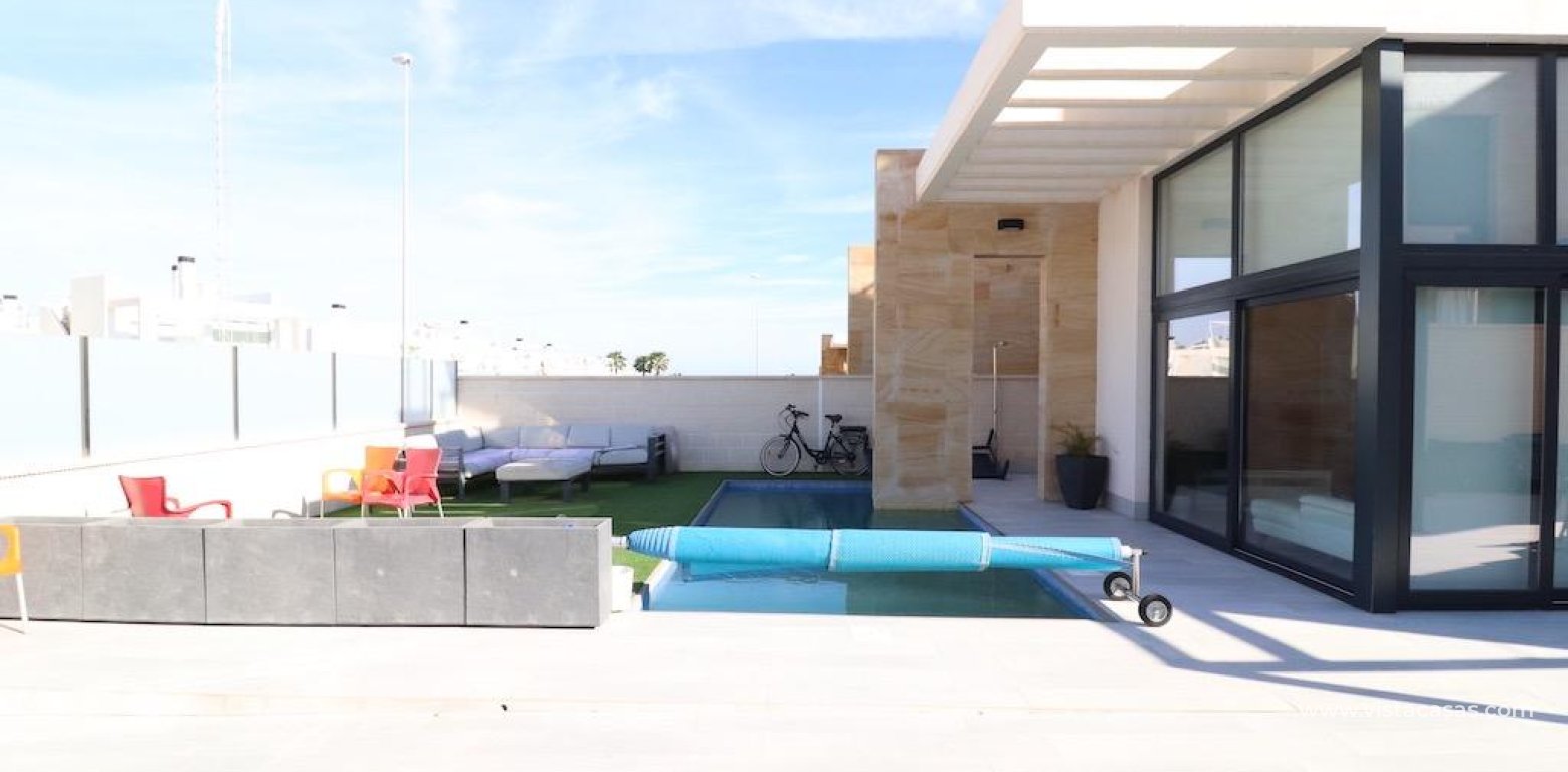 Sale - Villa - Cabo Roig