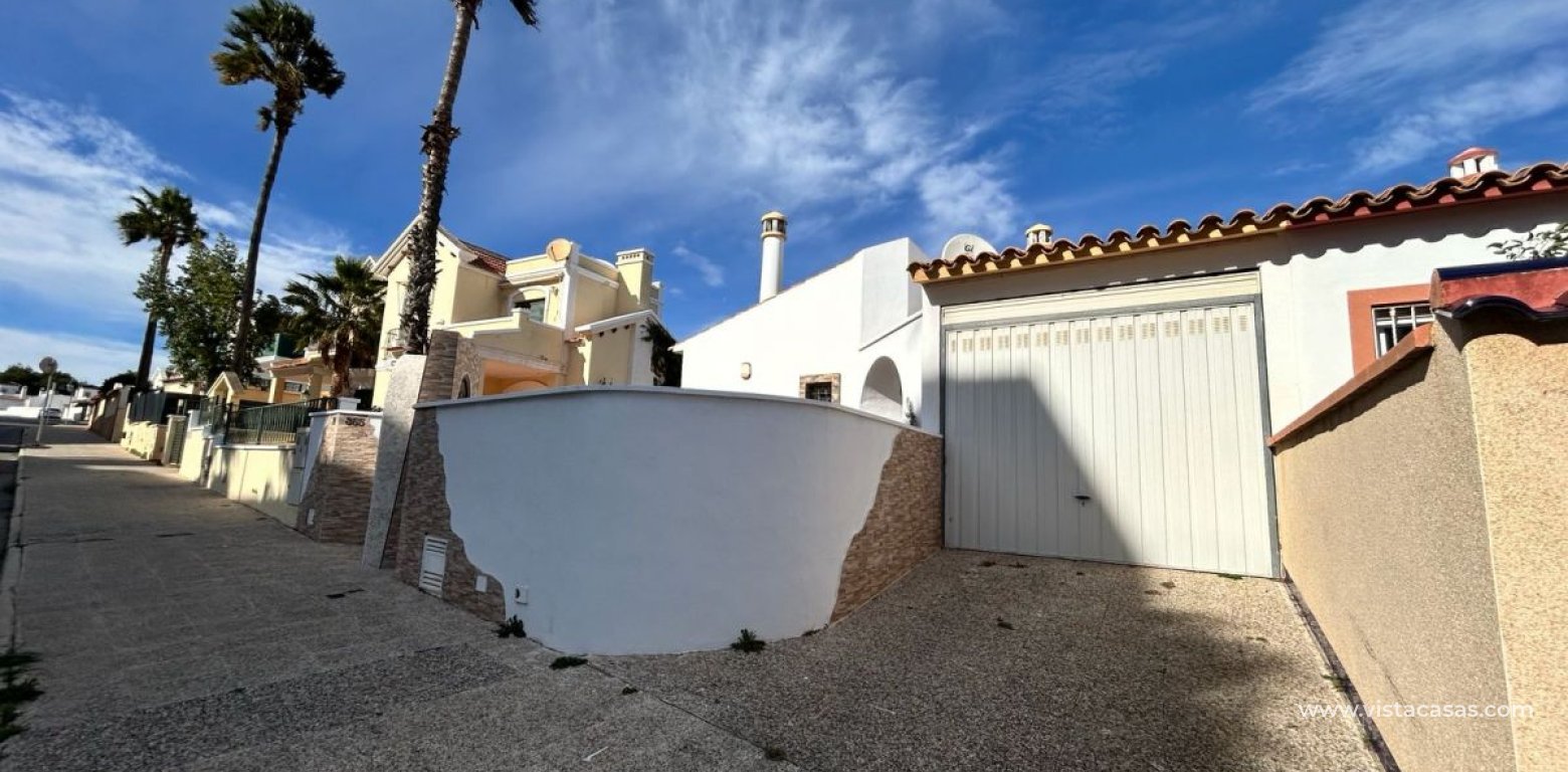 Sale - Villa - Villamartin