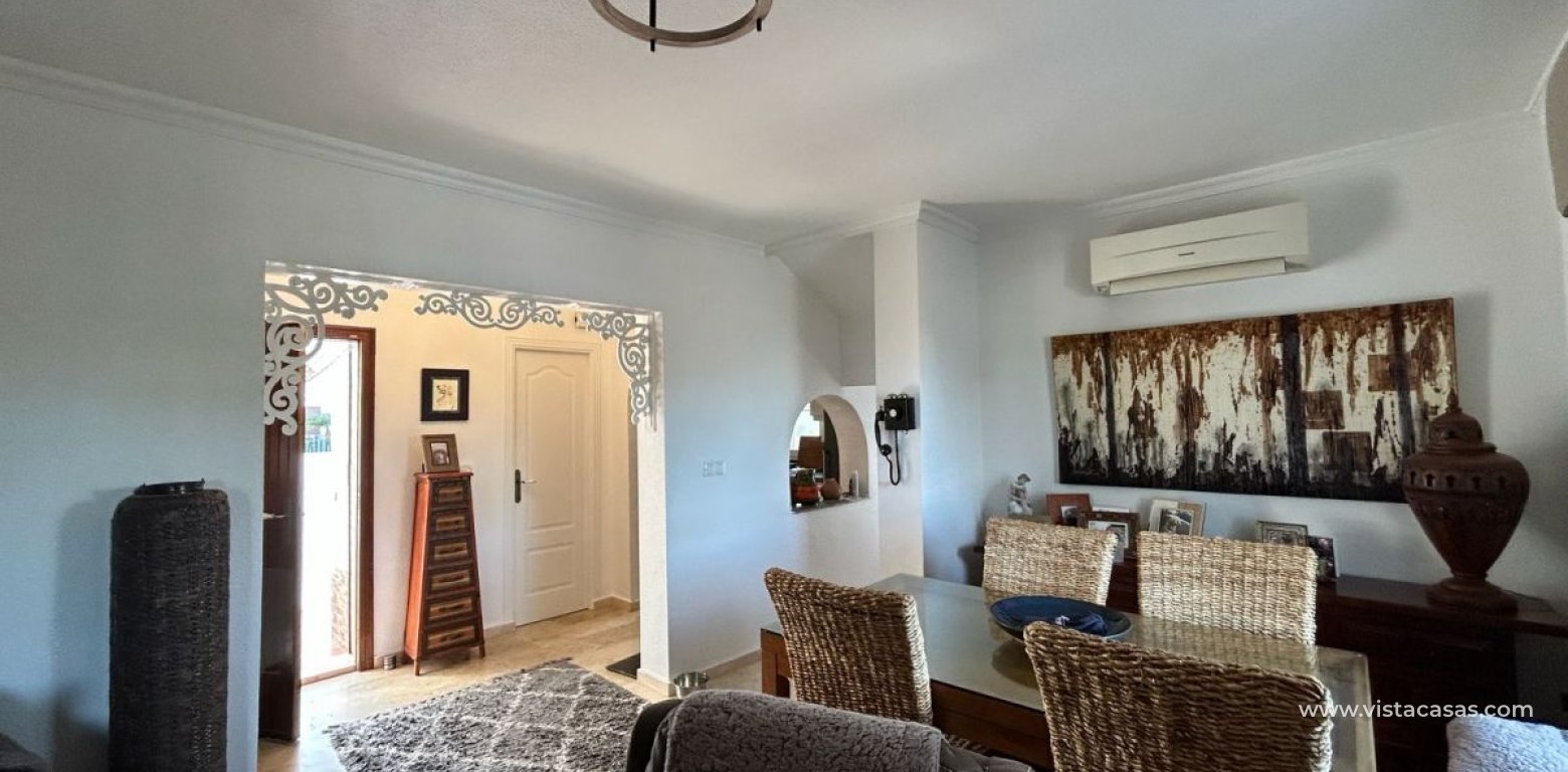 Sale - Villa - Villamartin