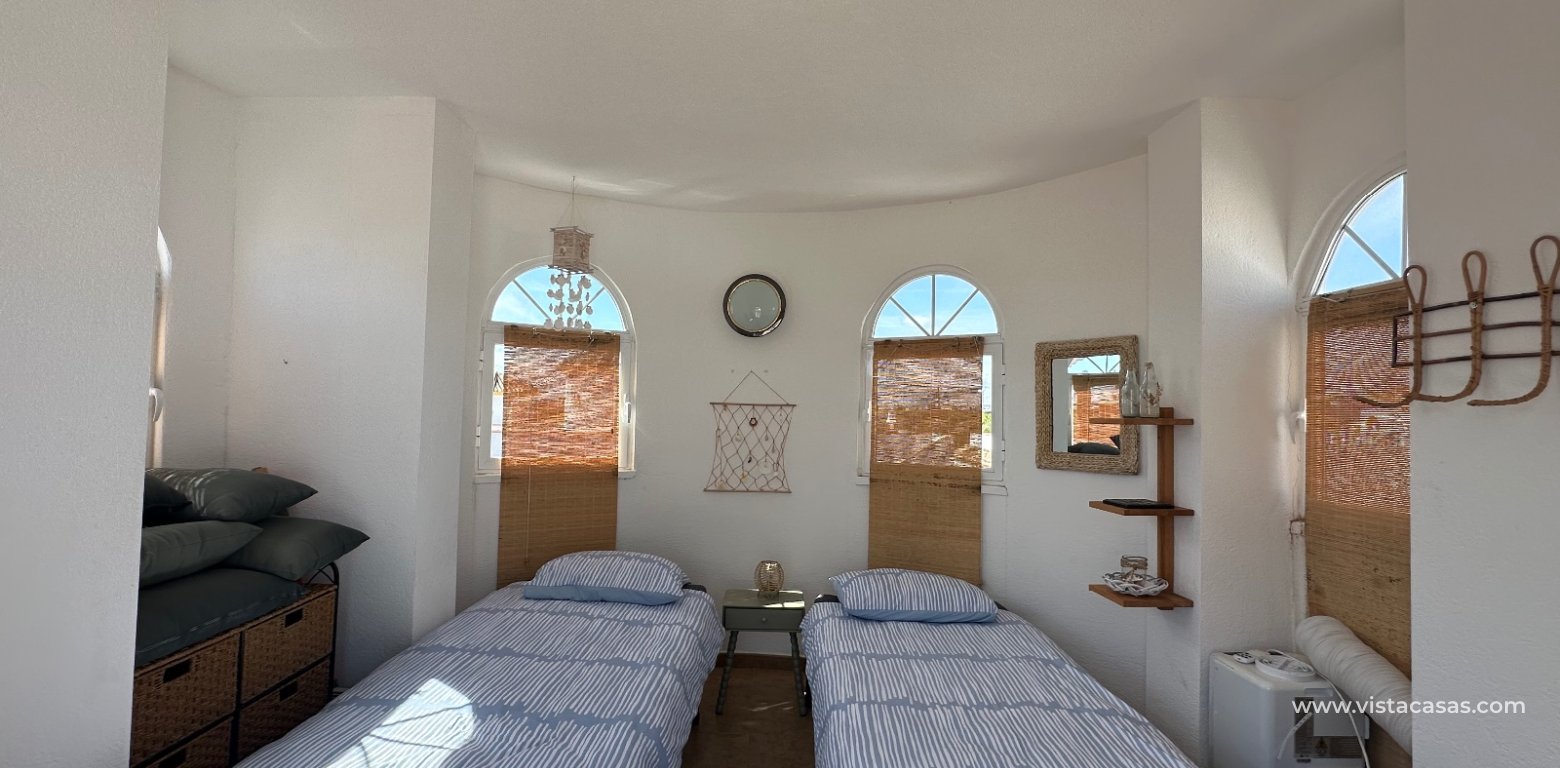 Sale - Villa - El Raso