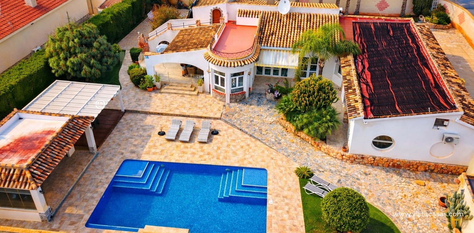 Resale - Villa - Cabo Roig