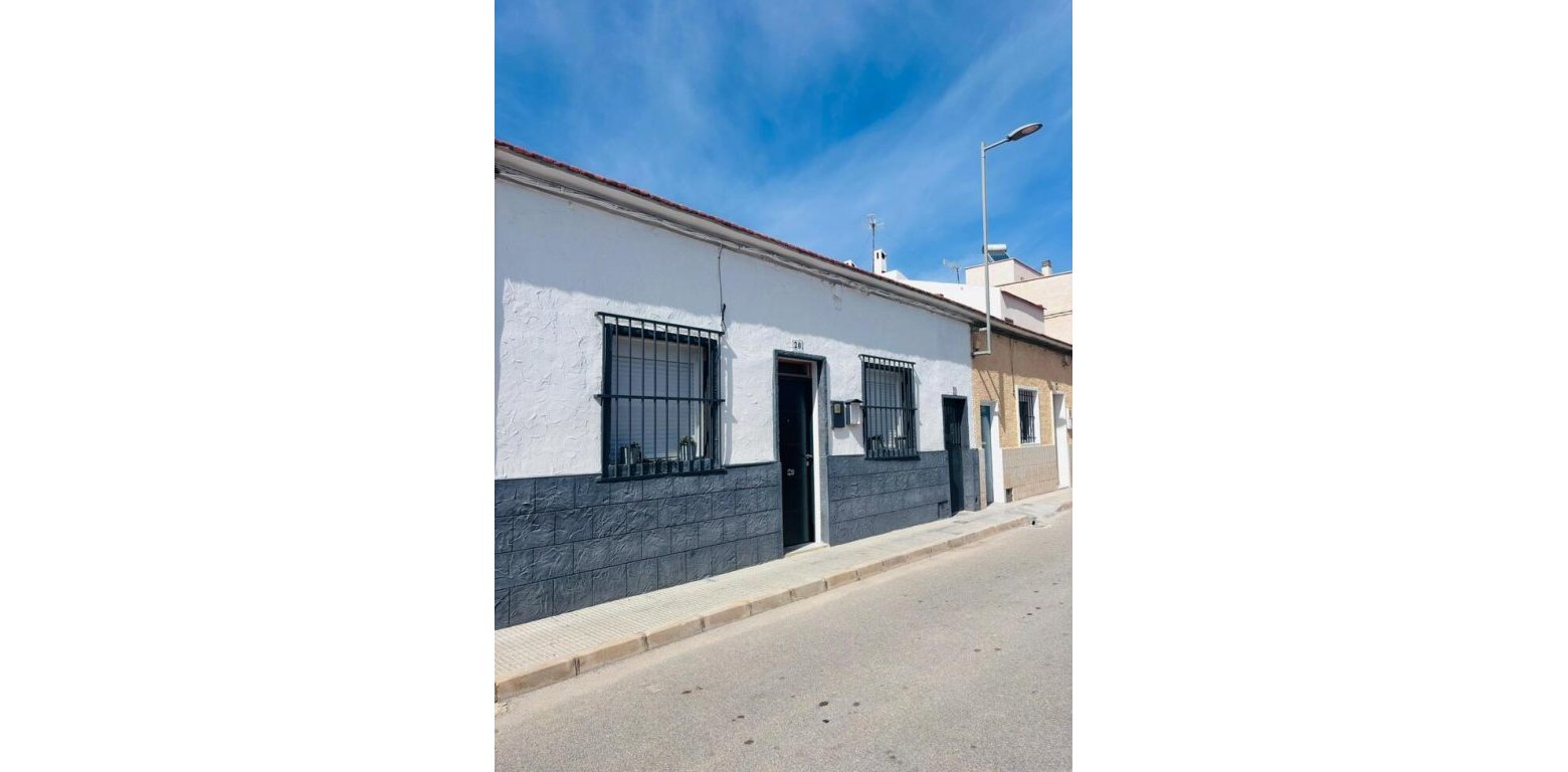 Venta - Townhouse - San Miguel de Salinas