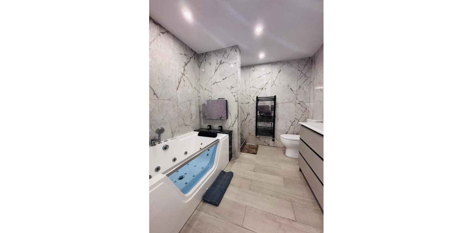 Venta - Townhouse - San Miguel de Salinas