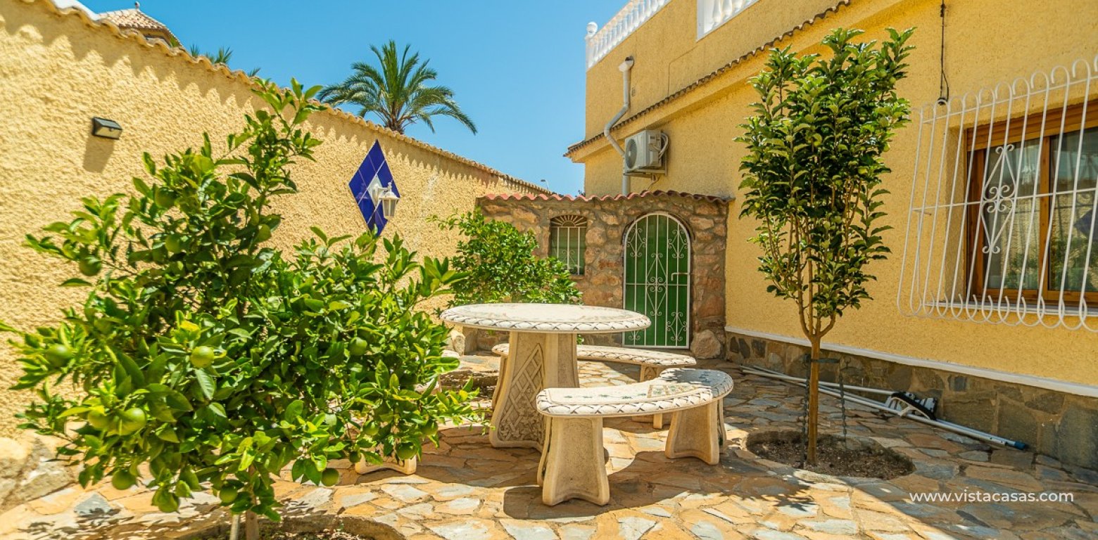 Resale - Villa - Torrevieja - El Chaparral