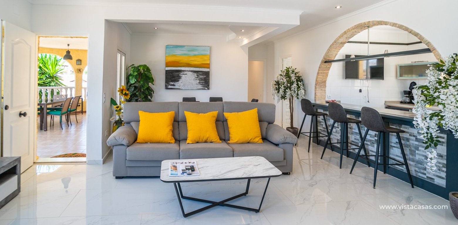 Resale - Villa - Torrevieja - El Chaparral