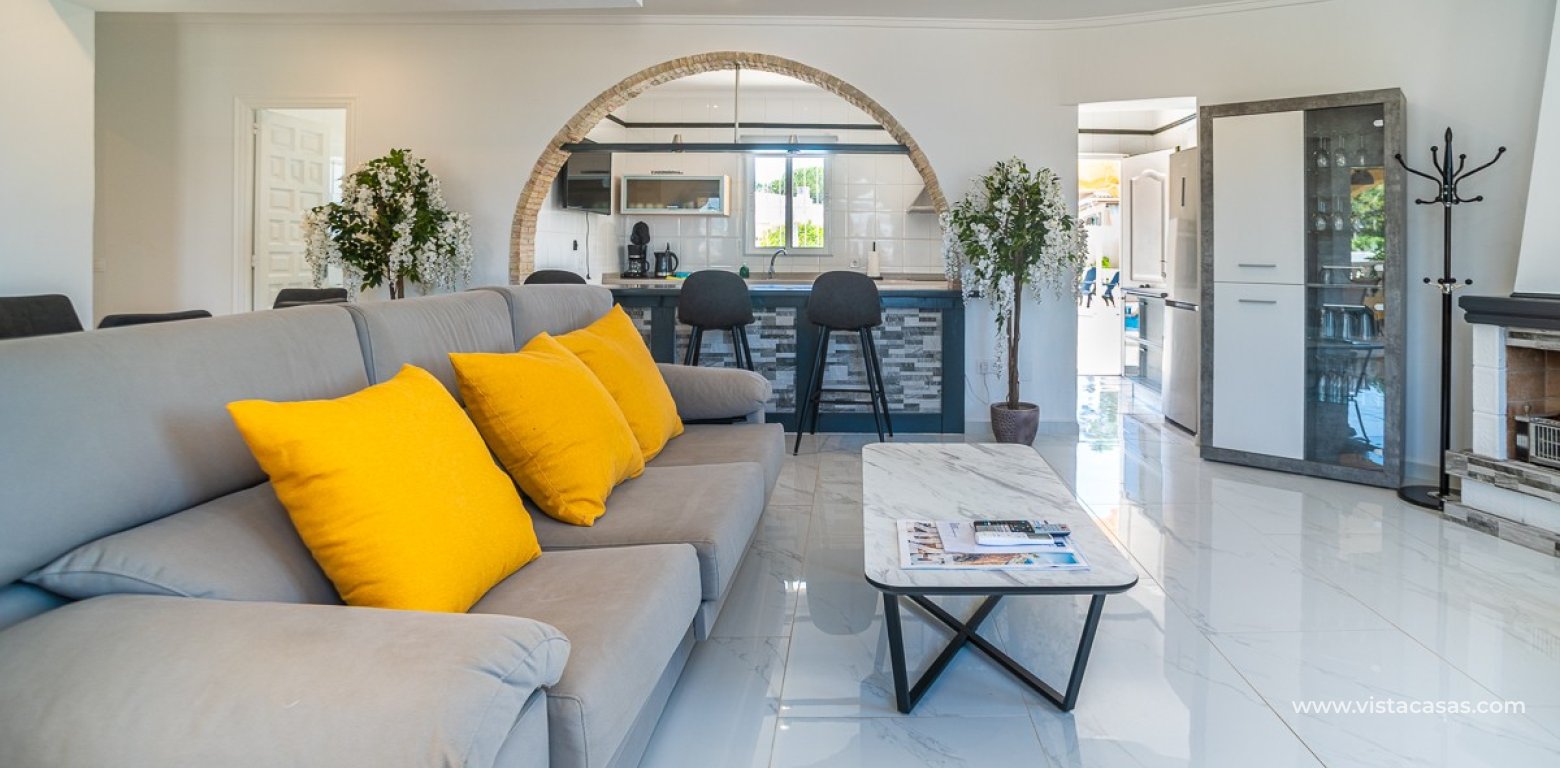 Resale - Villa - Torrevieja - El Chaparral