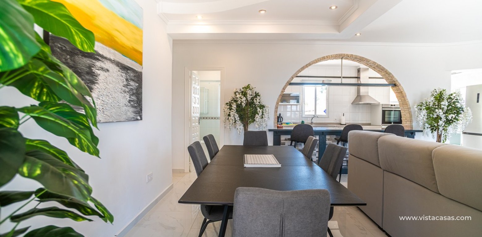 Resale - Villa - Torrevieja - El Chaparral