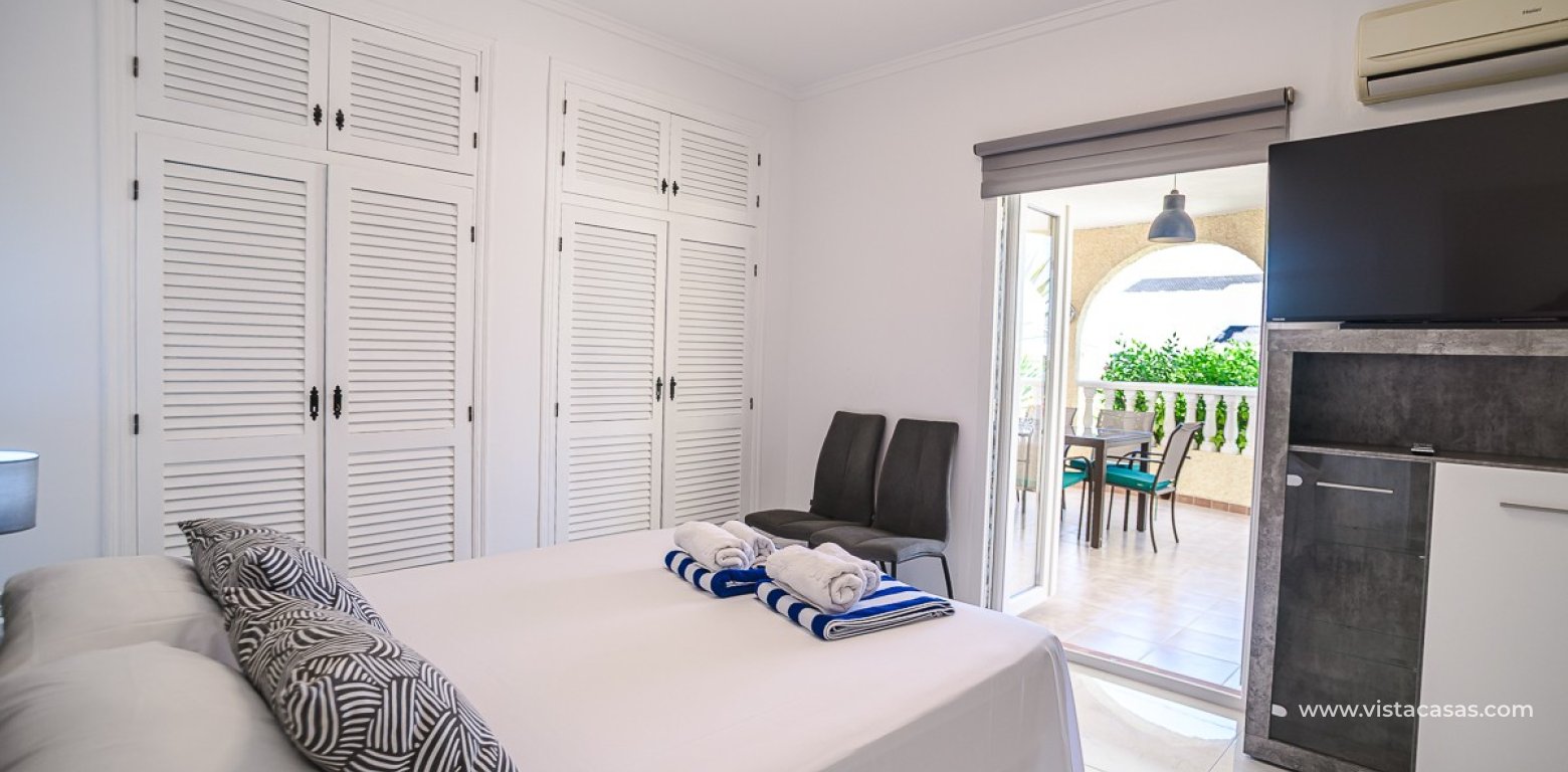 Resale - Villa - Torrevieja - El Chaparral