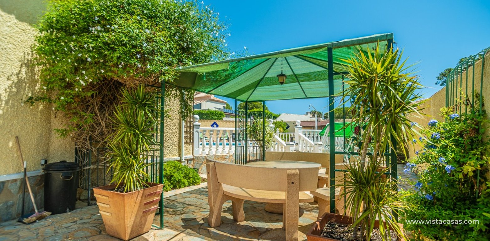 Resale - Villa - Torrevieja - El Chaparral