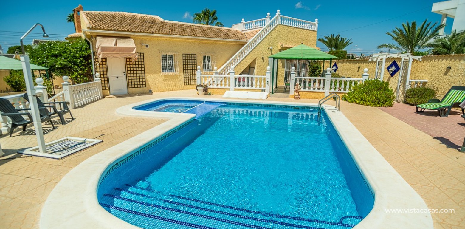 Resale - Villa - Torrevieja - El Chaparral
