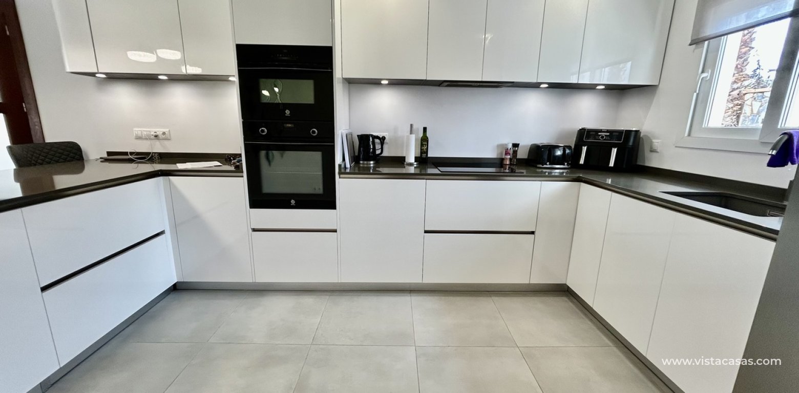 Sale - Villa - Cabo Roig