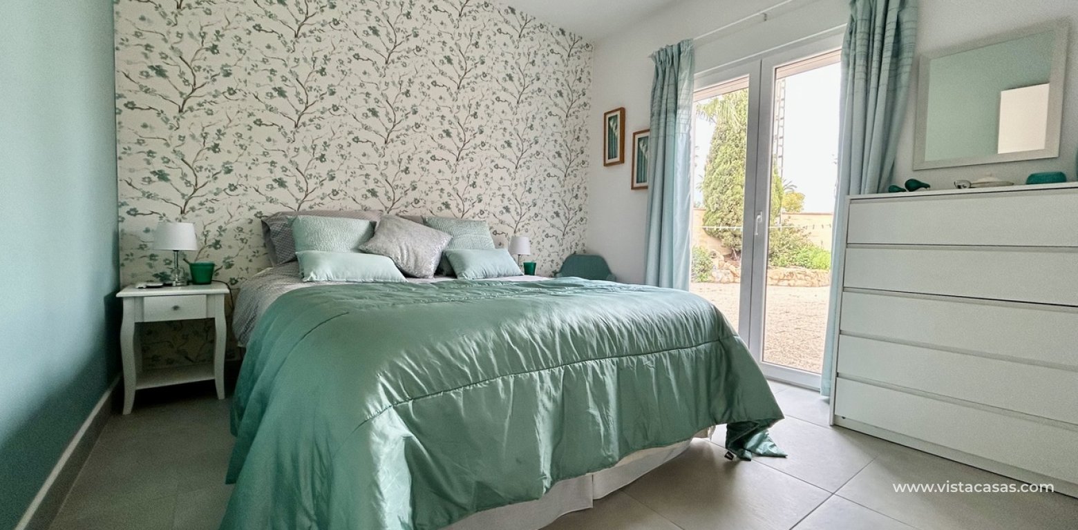 Sale - Villa - Cabo Roig