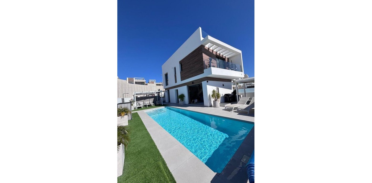 Resale - Villa - Villamartin - PAU 8