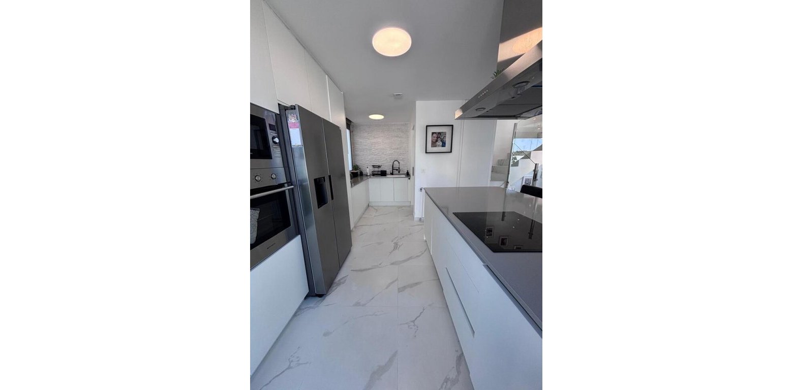 Resale - Villa - Villamartin - PAU 8