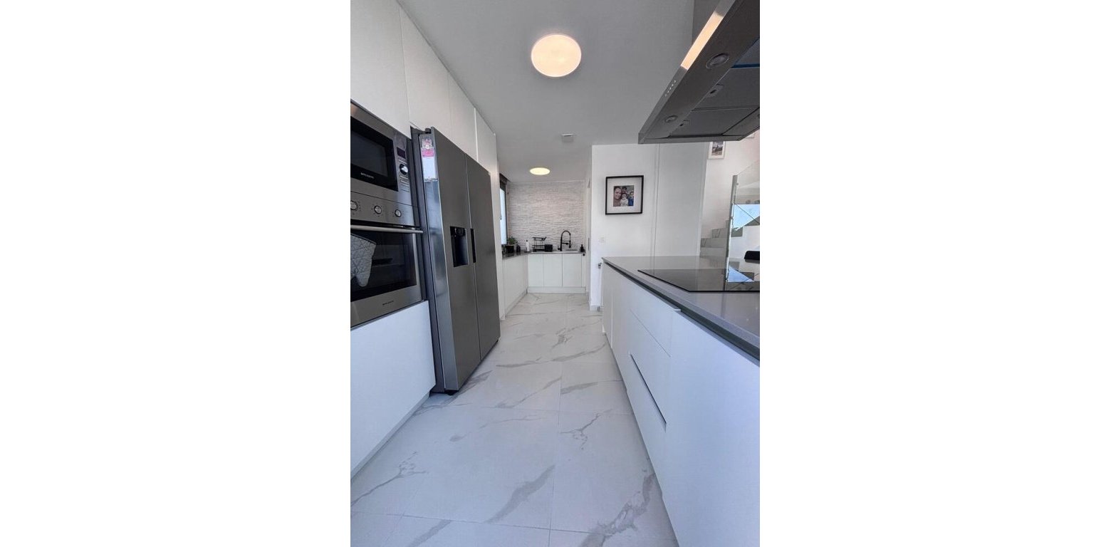 Resale - Villa - Villamartin - PAU 8