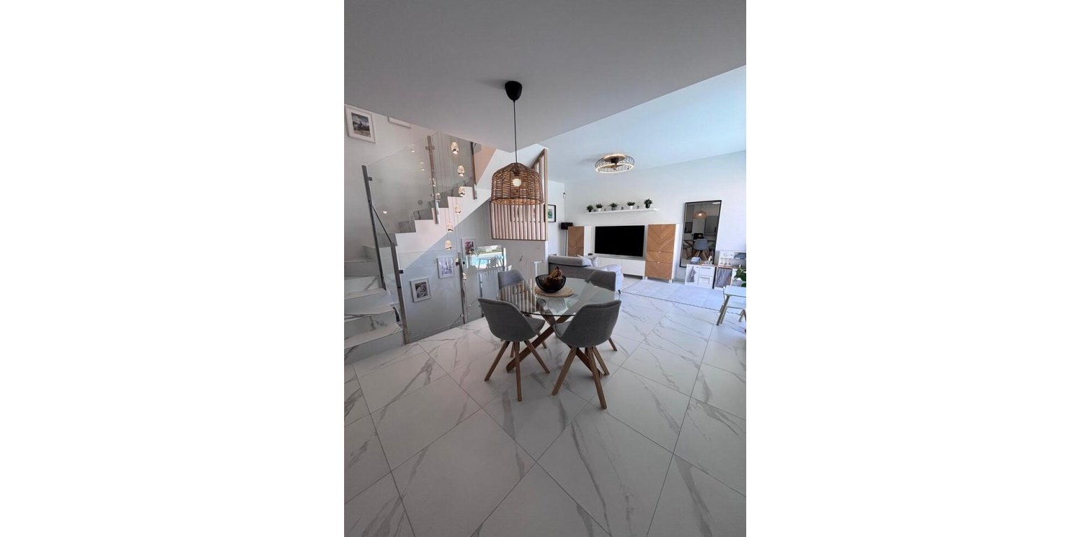 Resale - Villa - Villamartin - PAU 8