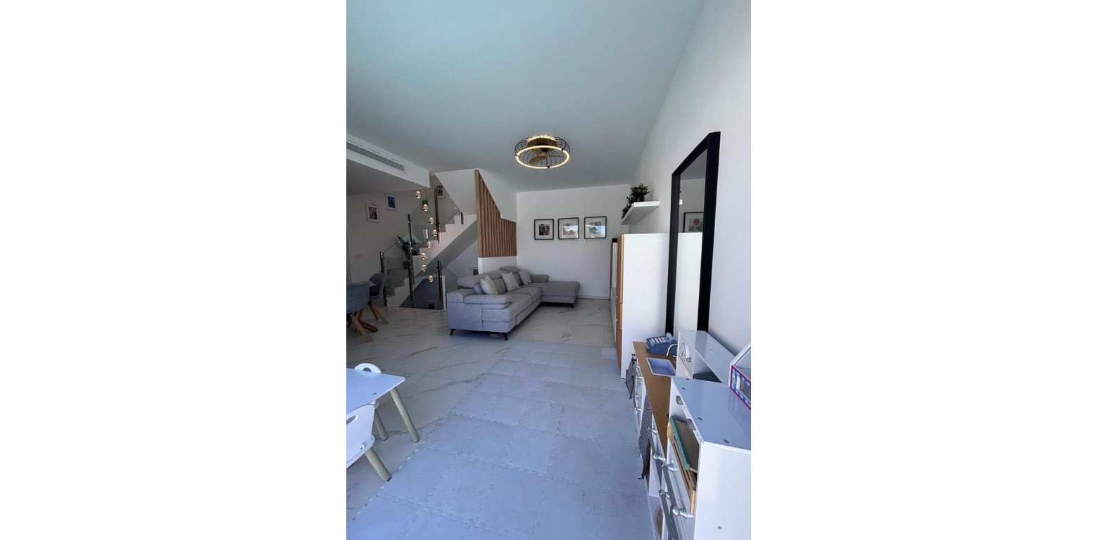 Resale - Villa - Villamartin - PAU 8