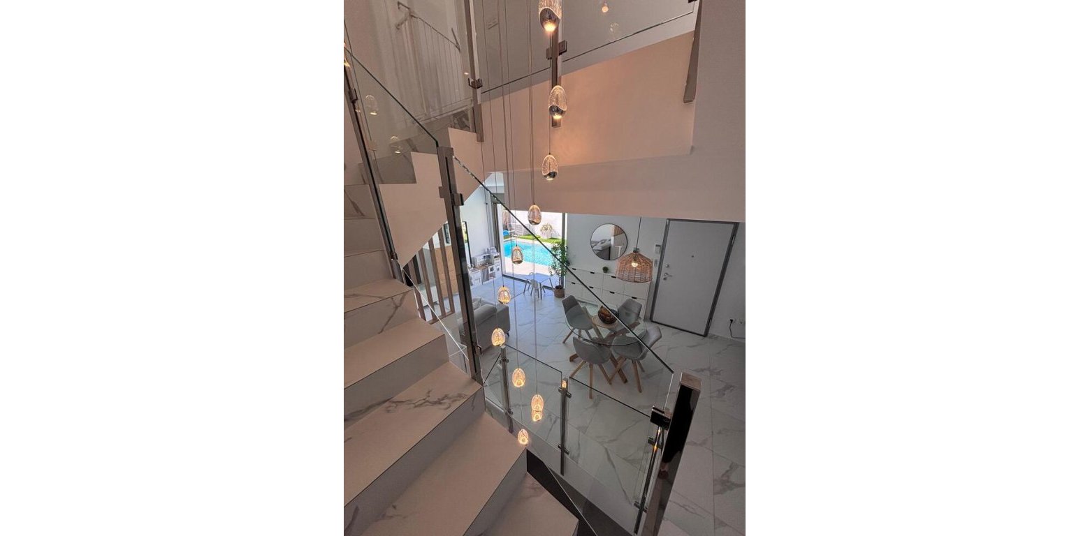 Resale - Villa - Villamartin - PAU 8