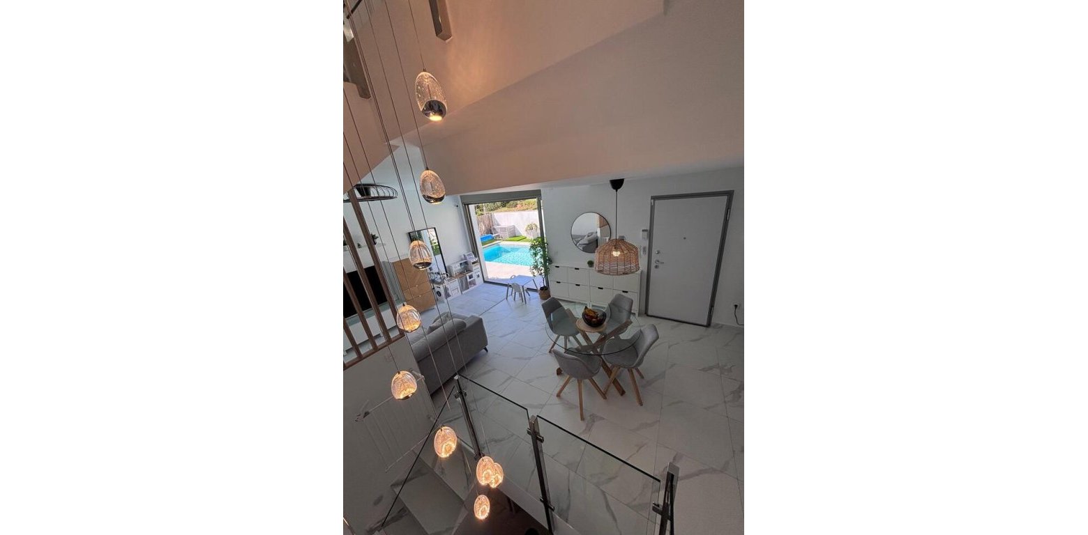 Resale - Villa - Villamartin - PAU 8