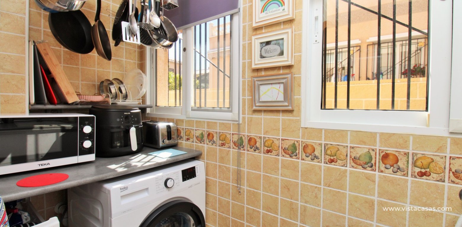 Renovated 3 Bed Quad House Villamartin Torregolf IV utility room