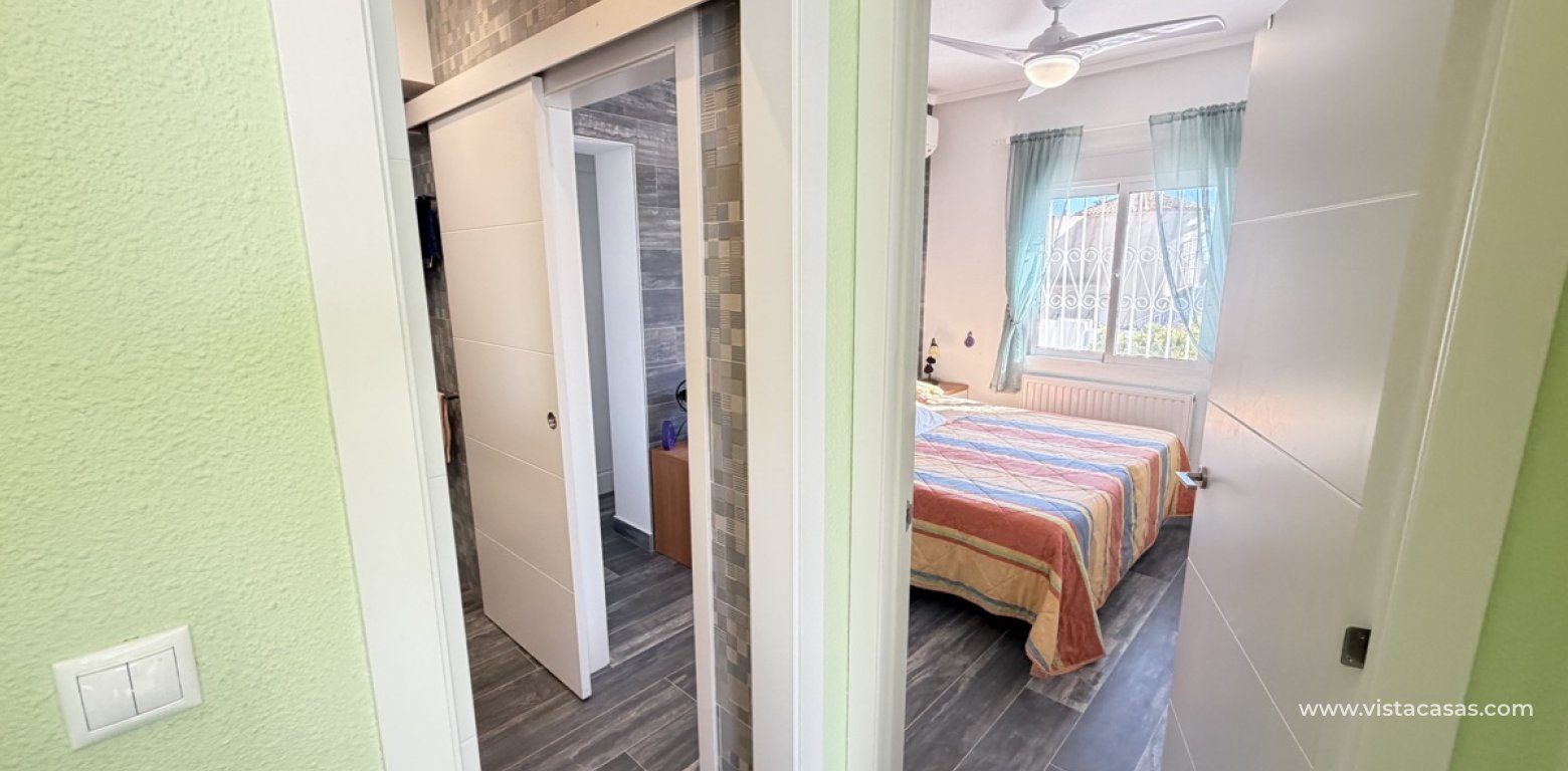 Sale - Villa - Villamartin