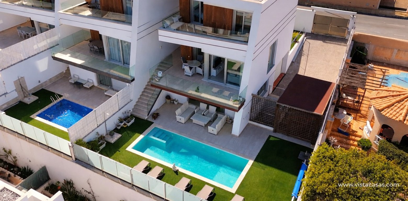 Sale - Villa - Villamartin