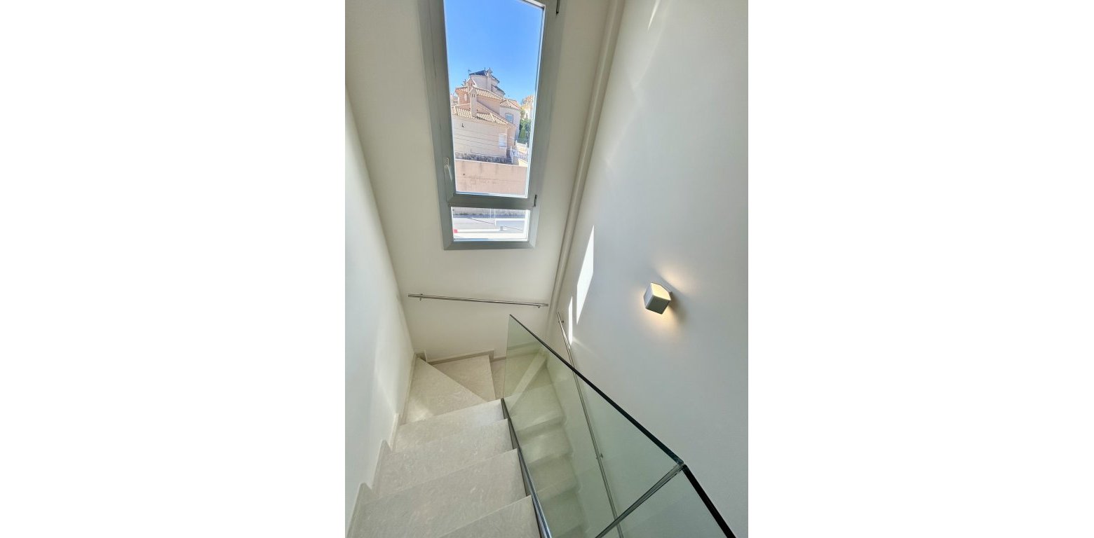 Sale - Villa - Villamartin