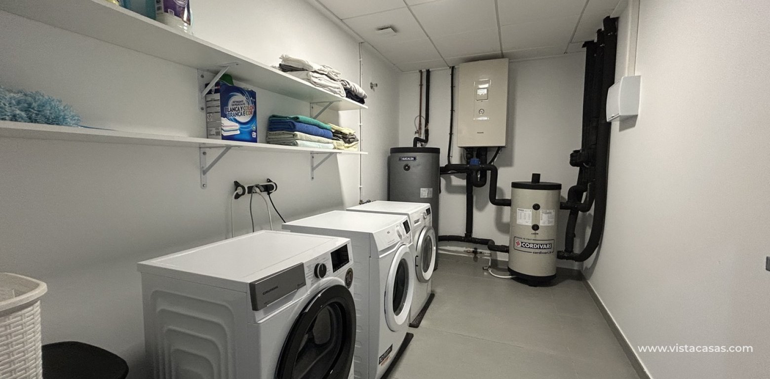 Resale - Villa - Los Balcones