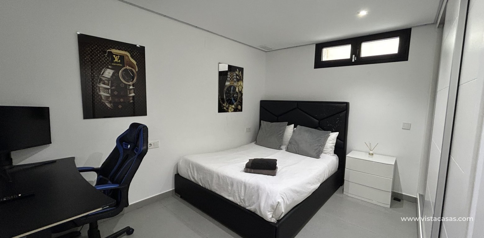 Resale - Villa - Los Balcones