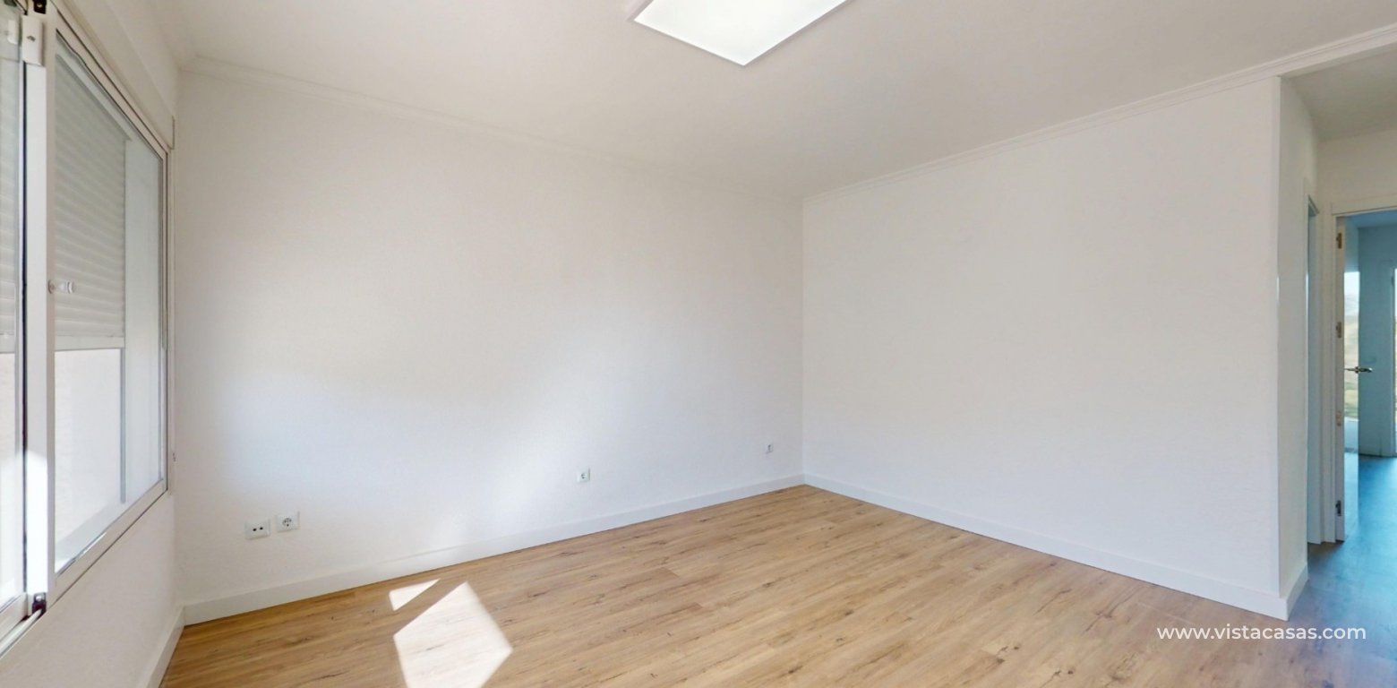 Resale - Apartment - Villamartin