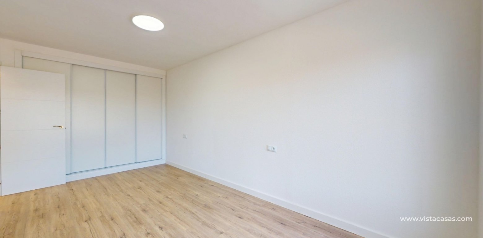 Resale - Apartment - Villamartin