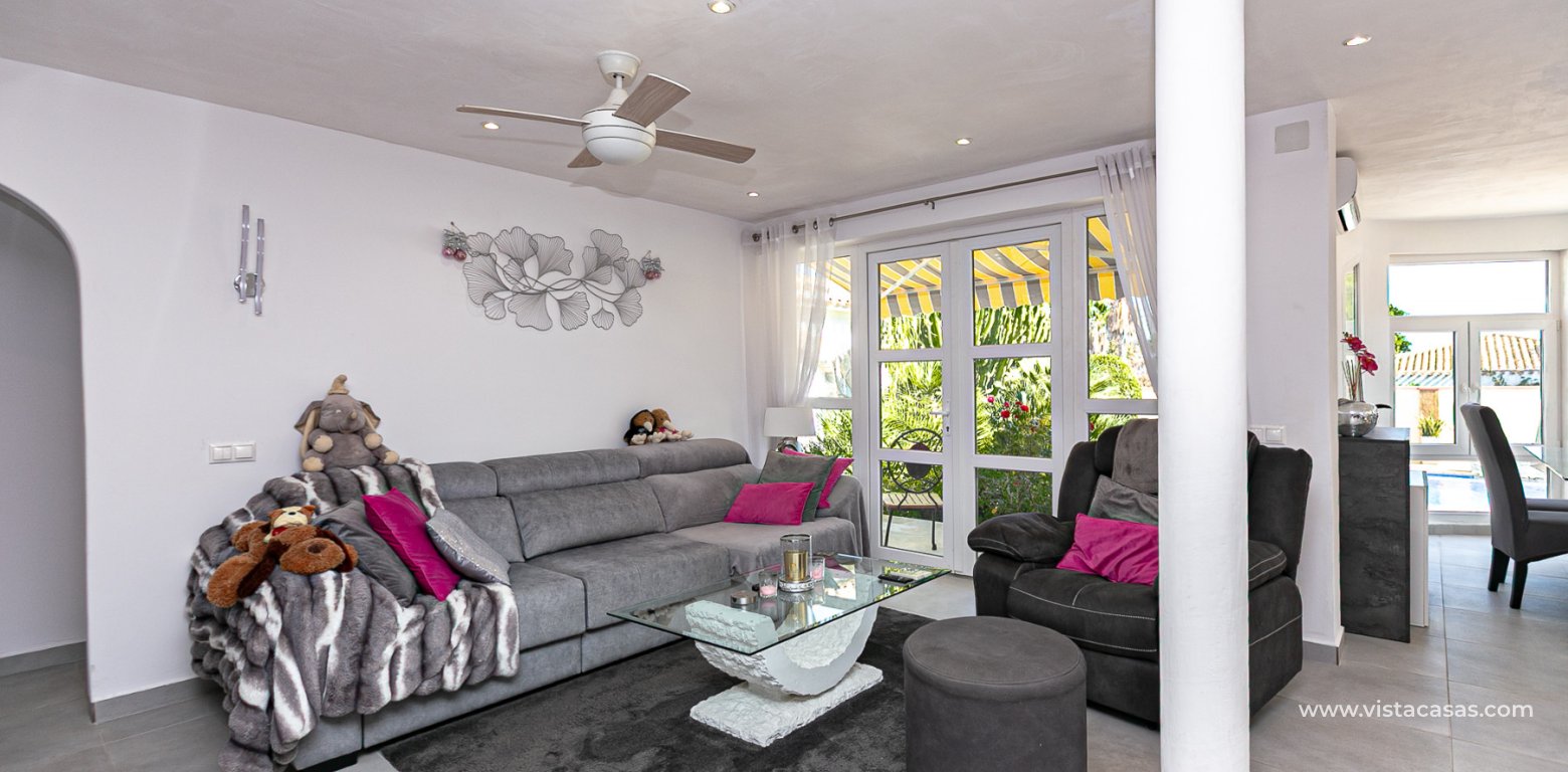 Sale - Villa - Cabo Roig