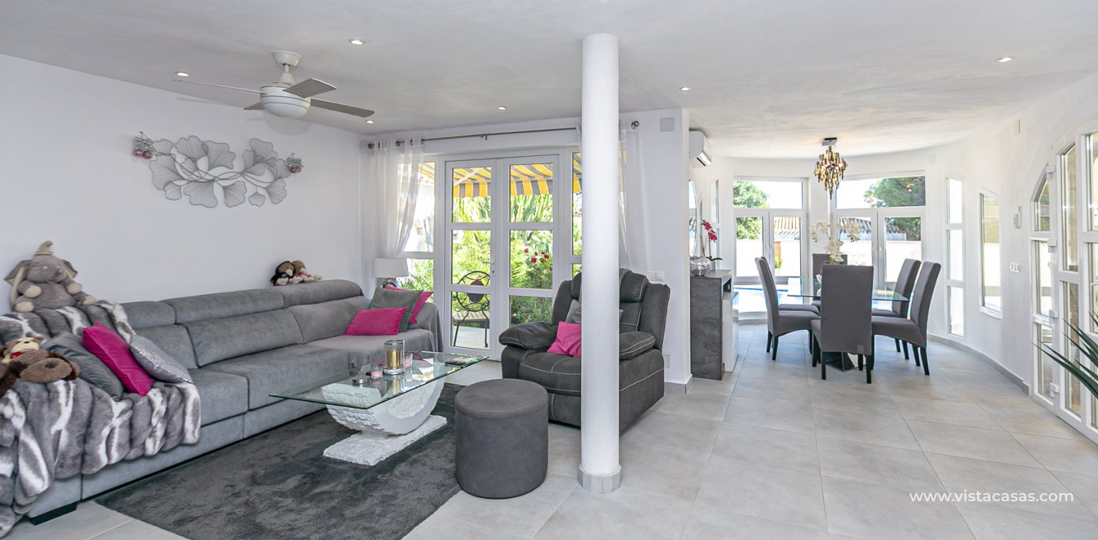 Sale - Villa - Cabo Roig