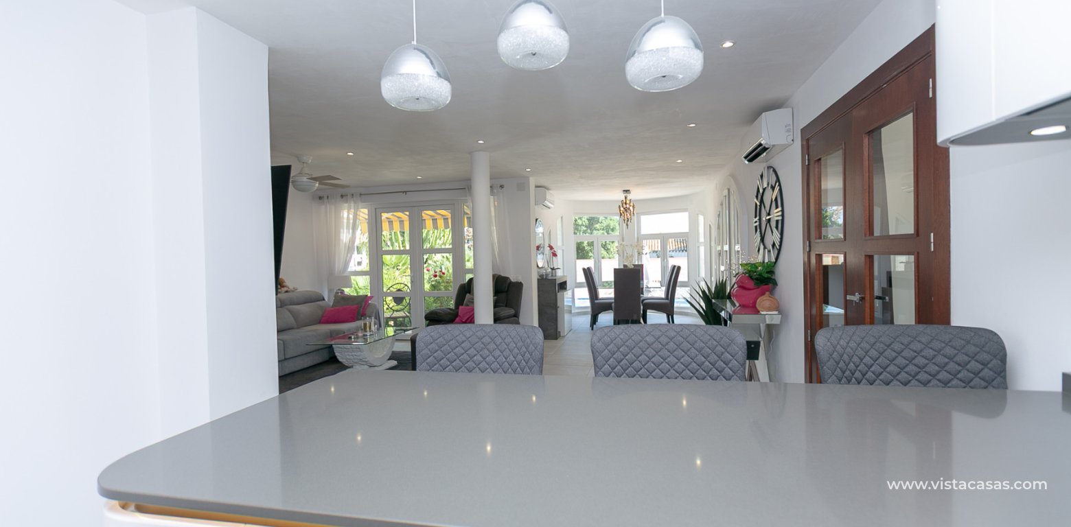 Sale - Villa - Cabo Roig