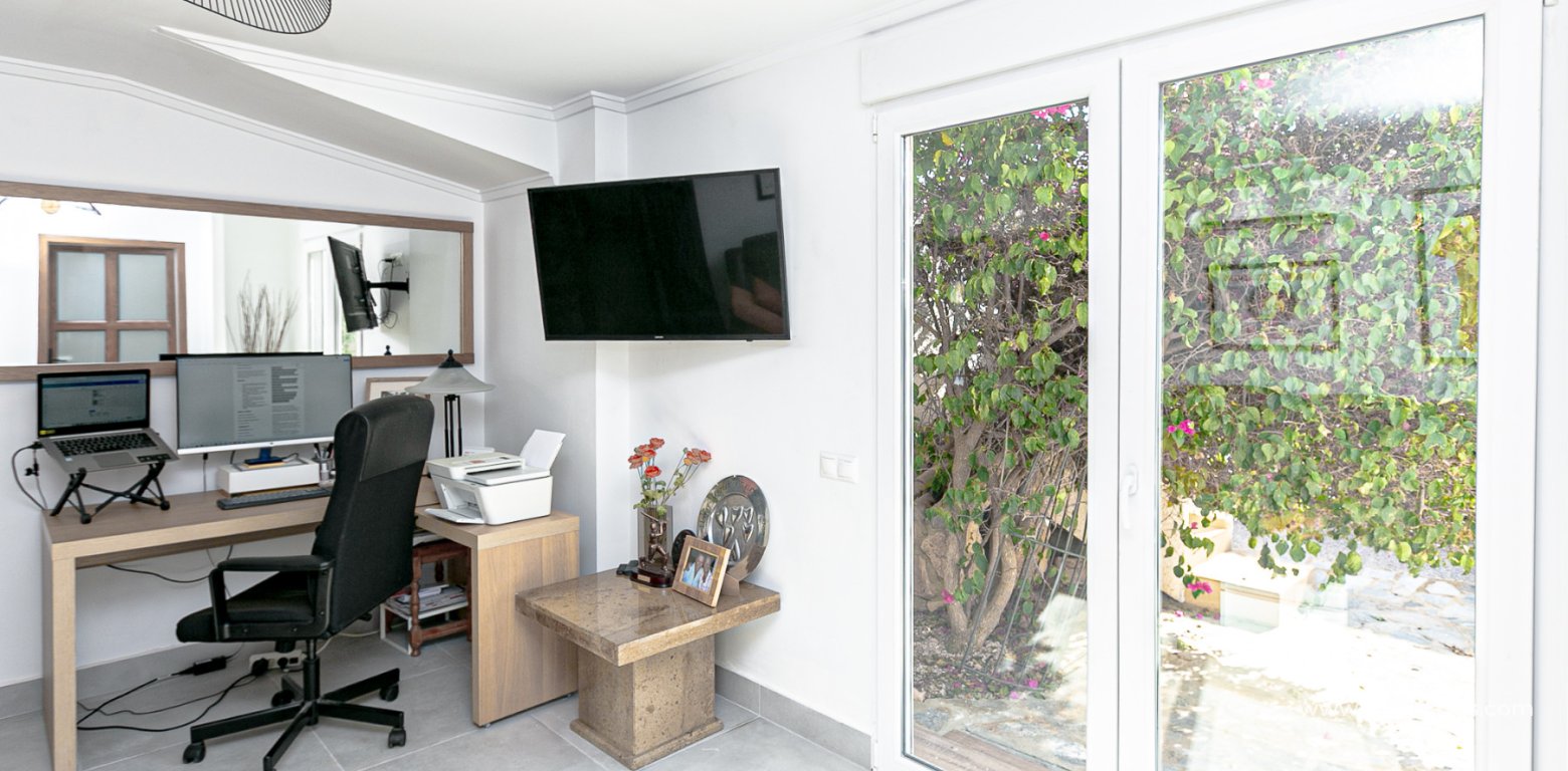 Sale - Villa - Cabo Roig