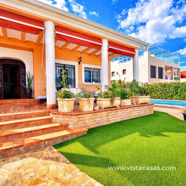 Villa - Resale - Torrevieja - La Mata