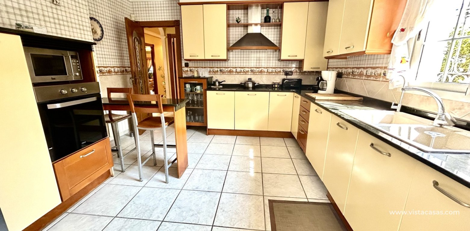 Resale - Villa - Torrevieja - La Mata