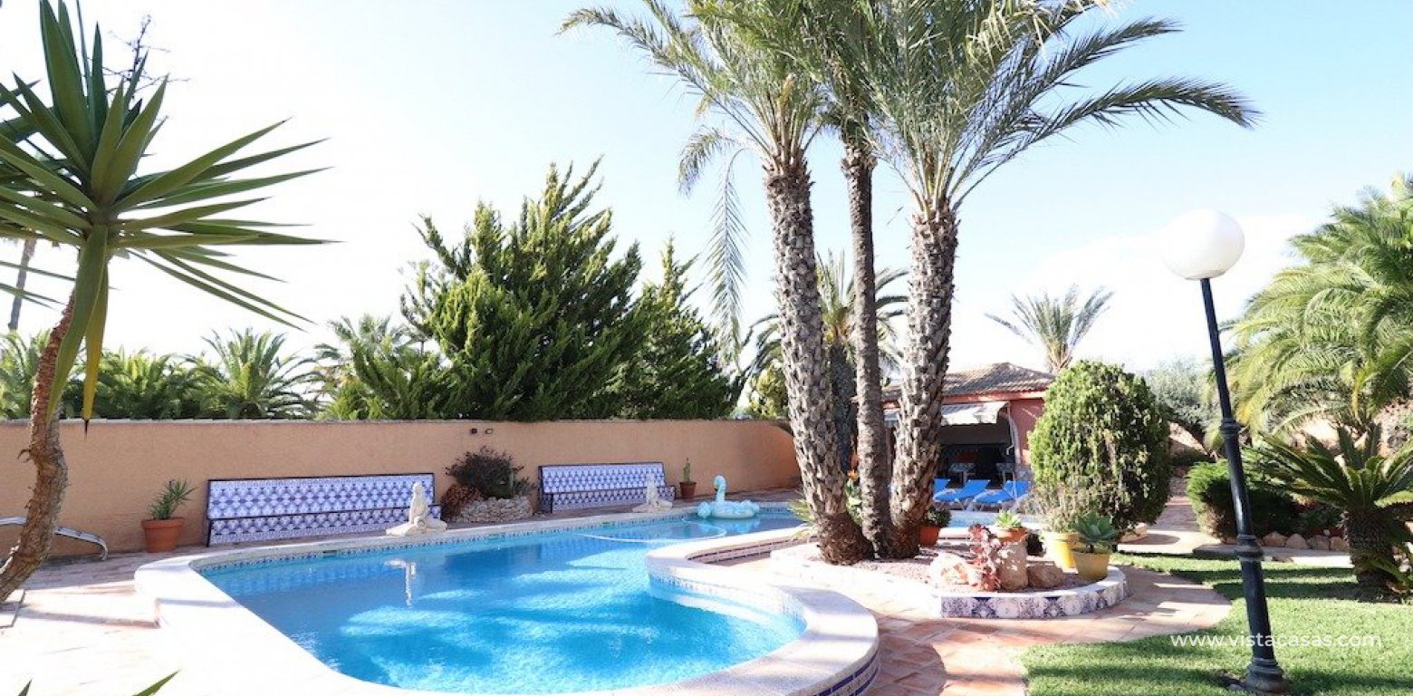 Resale - Villa - Torrevieja - El Chaparral