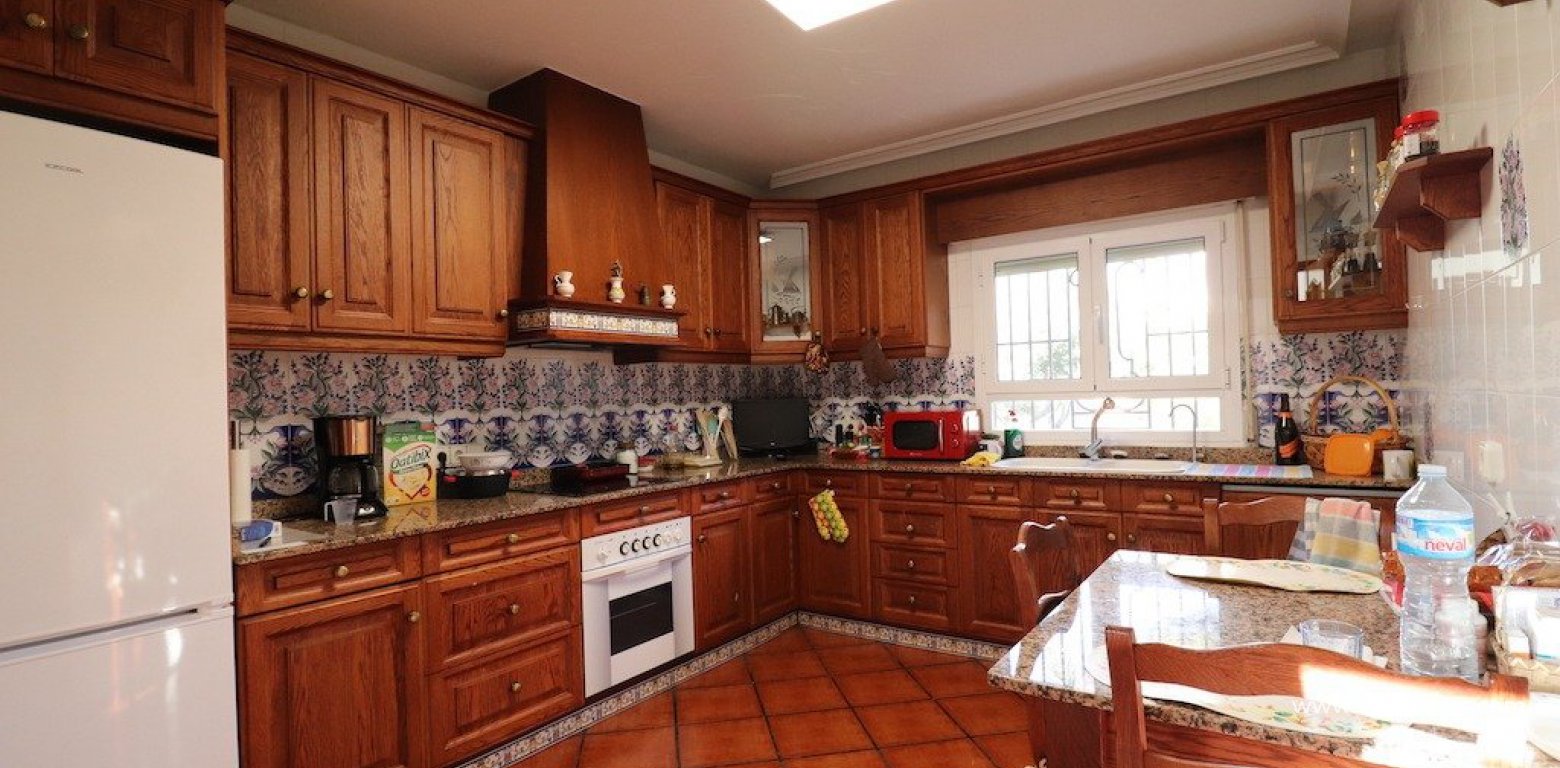 Resale - Villa - Torrevieja - El Chaparral