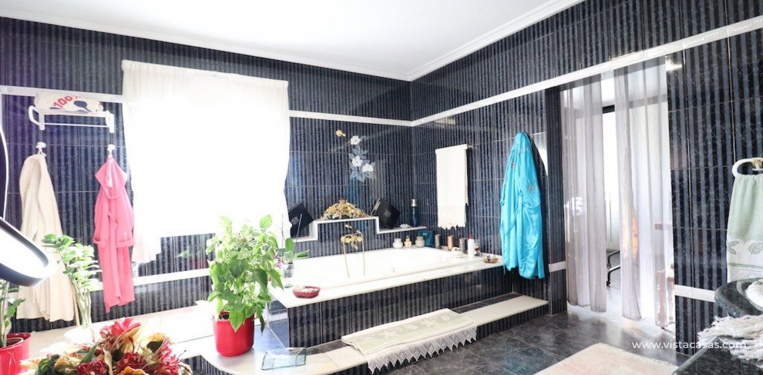 Resale - Villa - Torrevieja - El Chaparral