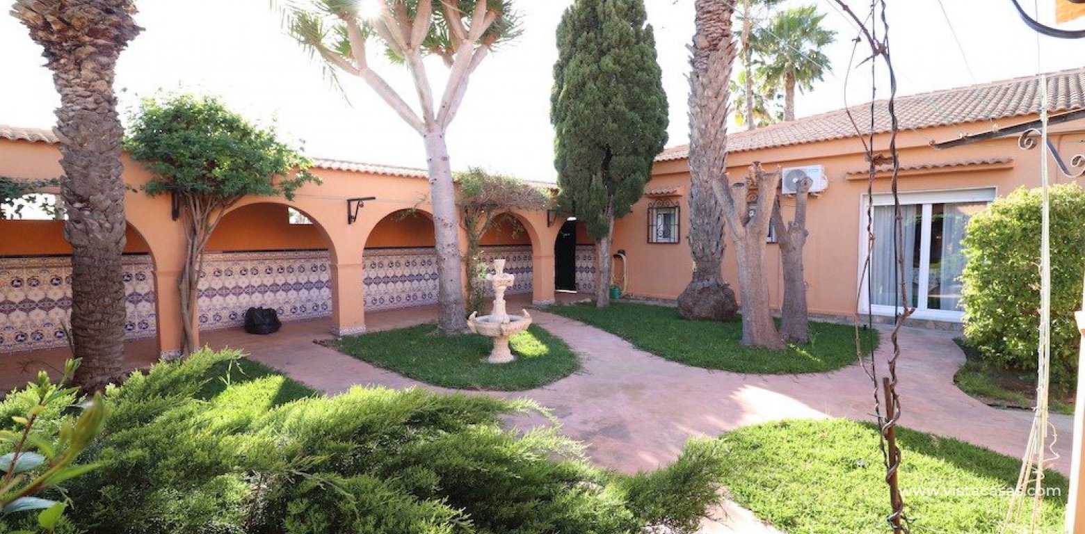 Resale - Villa - Torrevieja - El Chaparral