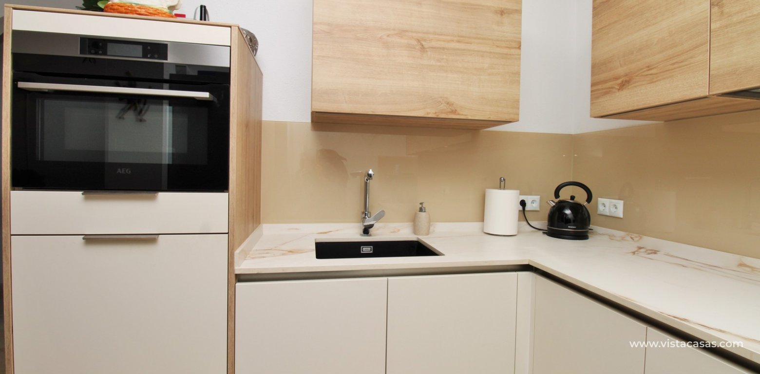 Townhouse for Sale in Oporto Golf Villamartin kitchen 2